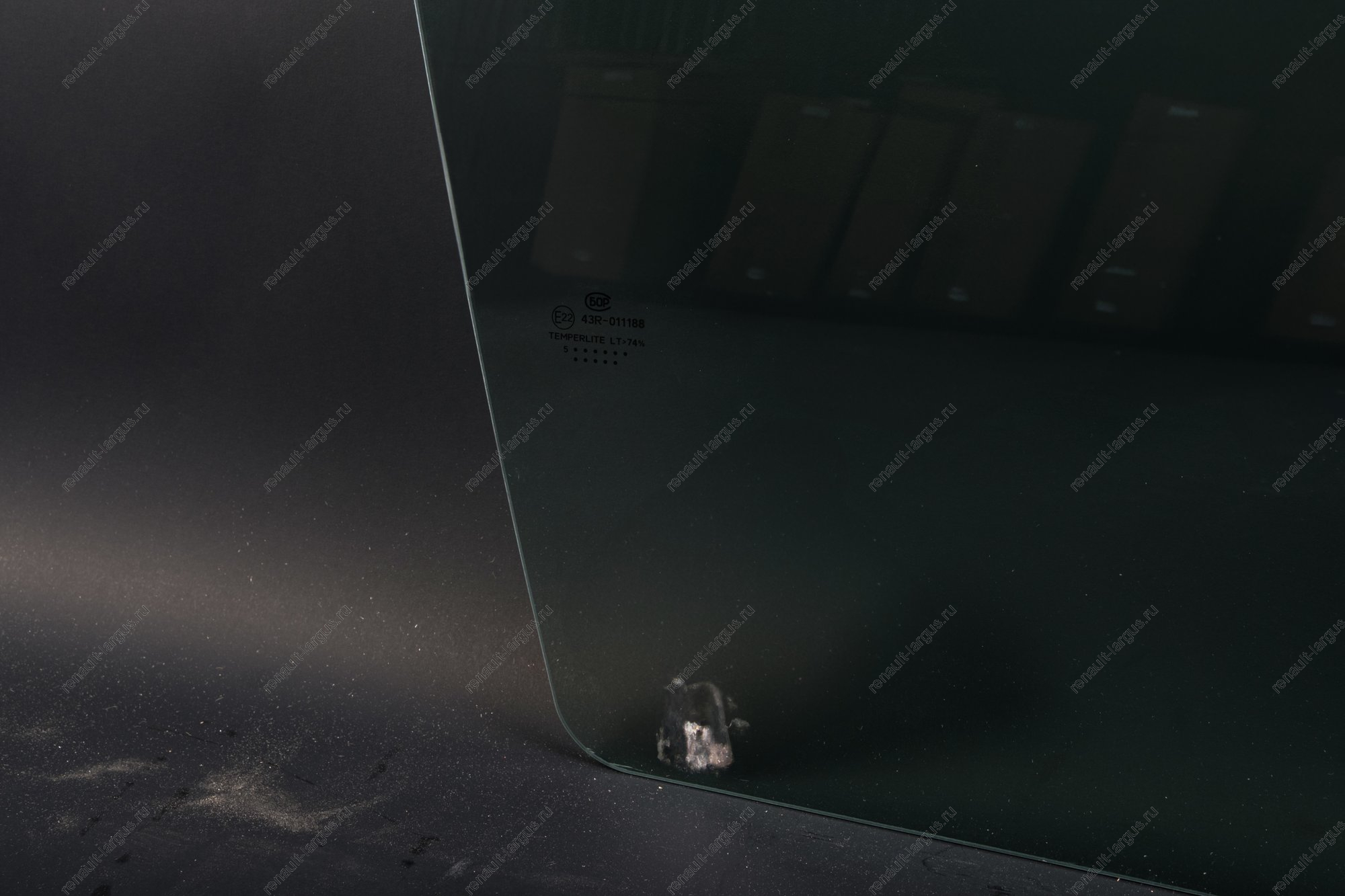 Стекло LADA Vesta опускное передней двери левое тонирован. (Tinted) Lada