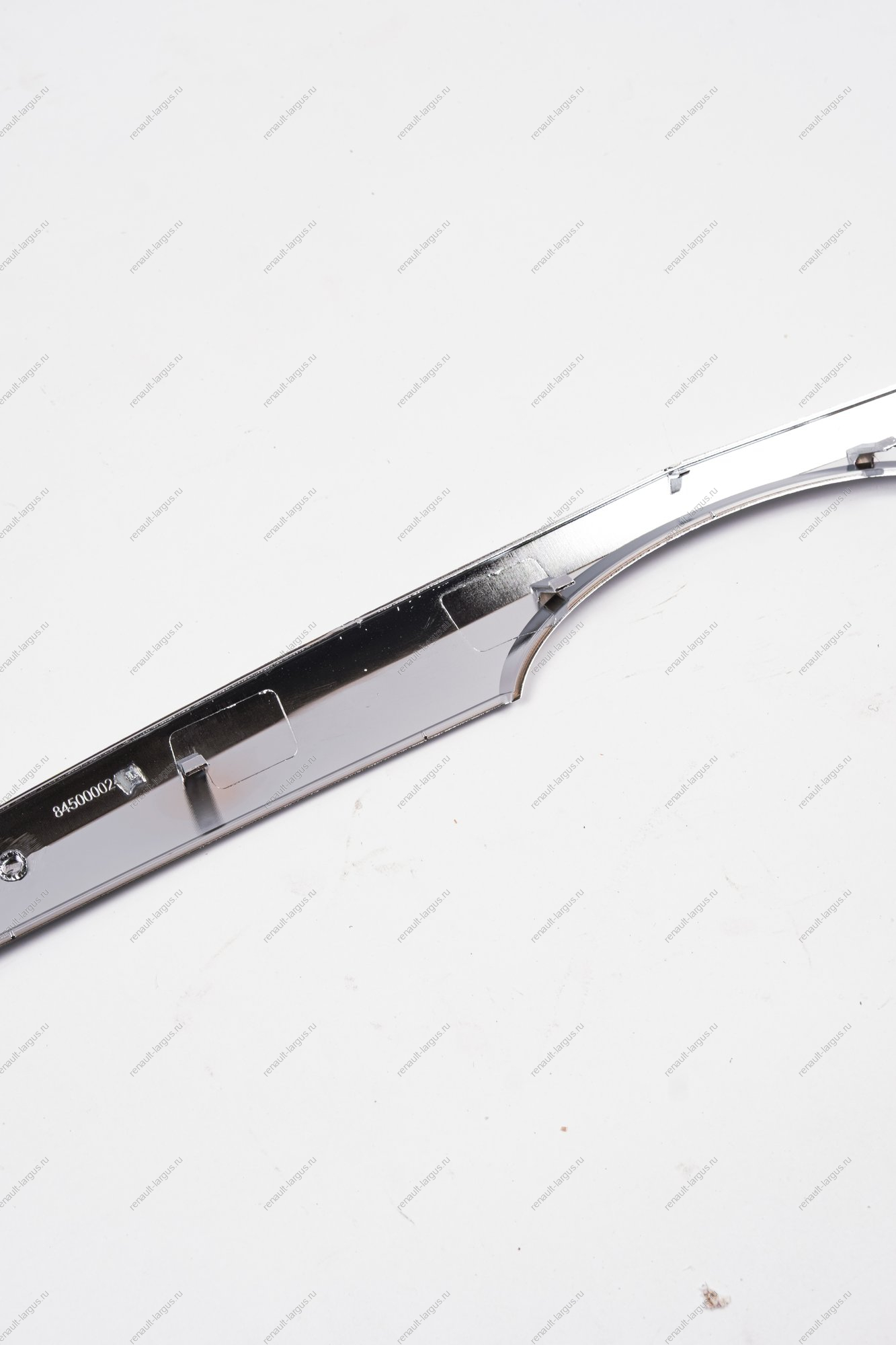 Молдинг решетки радиатора верхний под покраску LADA Largus ( Полад г Тольятти) Lada