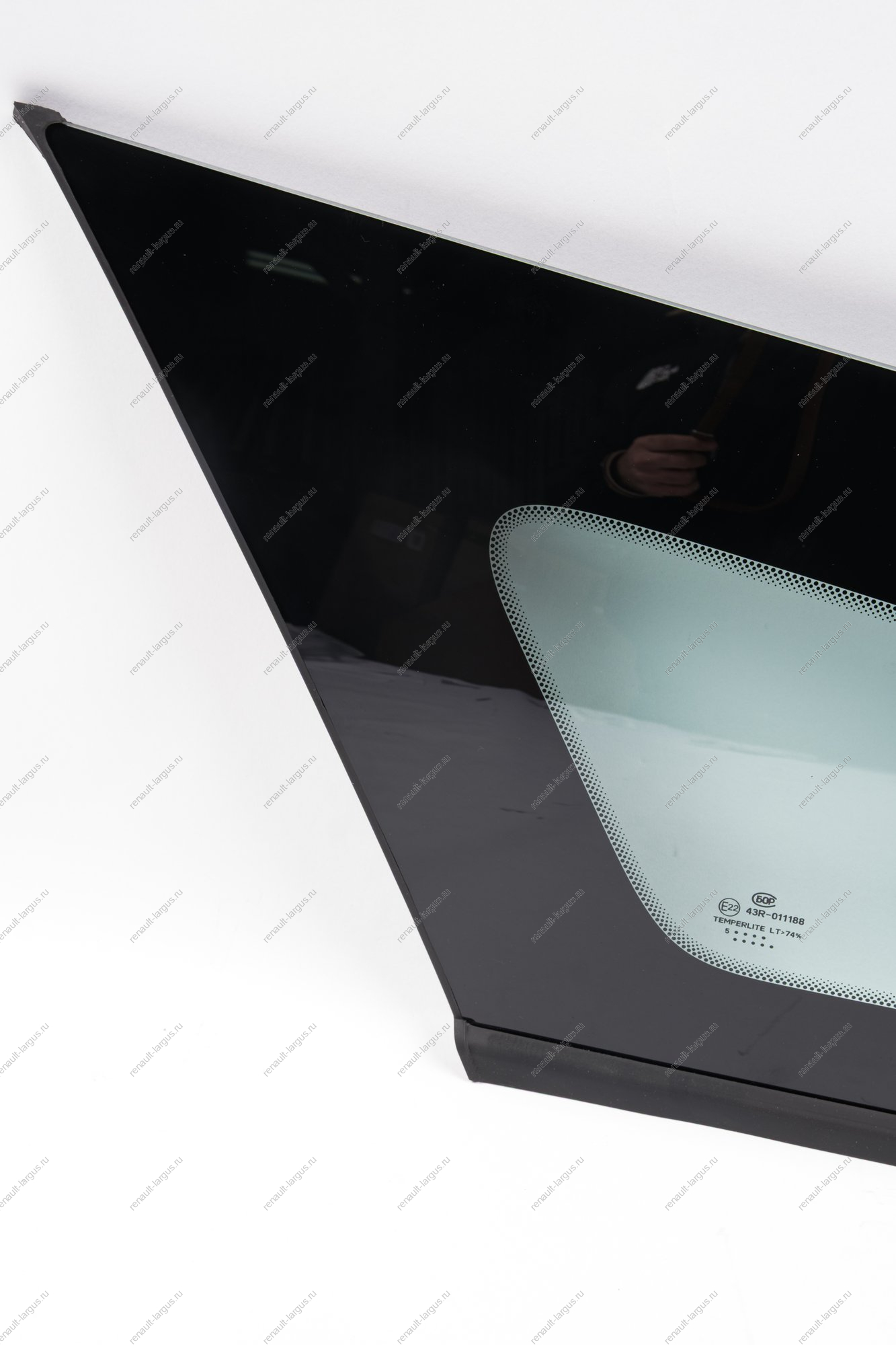 Стекло Lada Vesta SW/SW Cross окна боковины левое с уплотнителем (тонирован) TINTED Lada