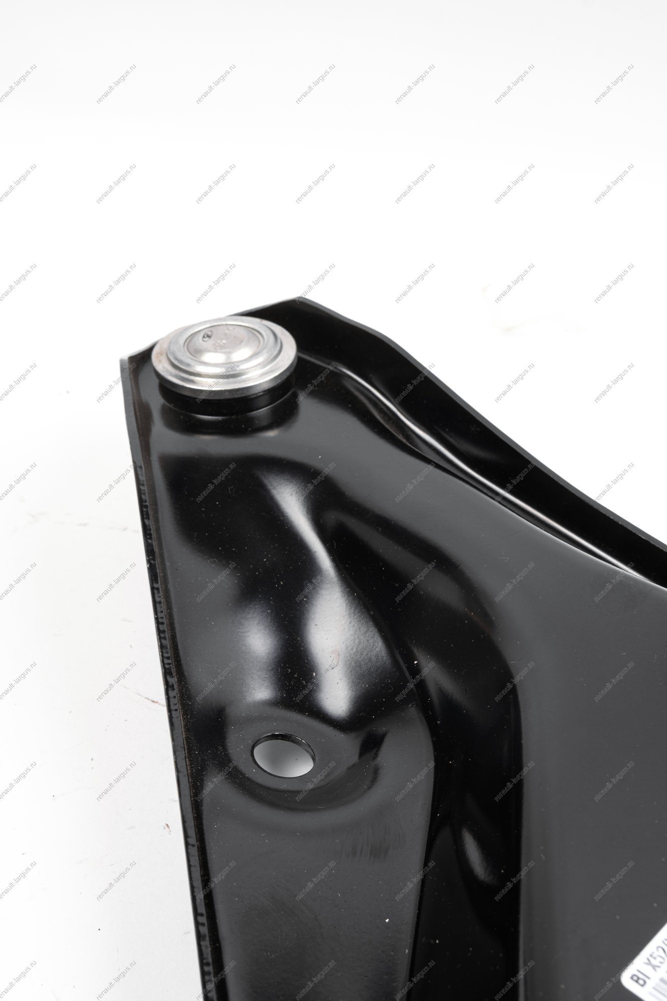 Рычаг передний правый LADA Largus/Logan 2014- (с боковой проточкой) Lada