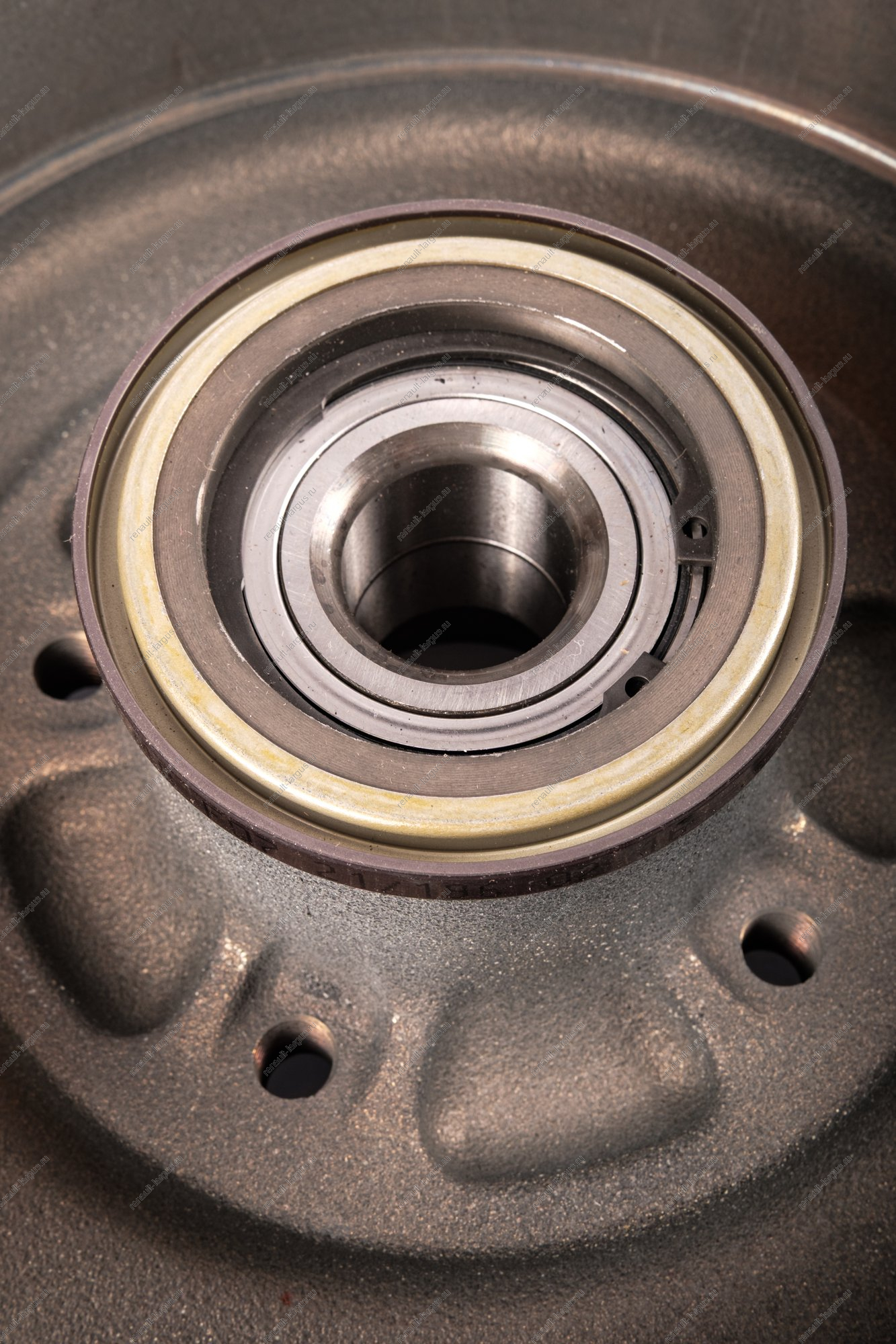 Барабан Renault Duster (2WD) (2012-) тормозной задний 229.5мм Renault