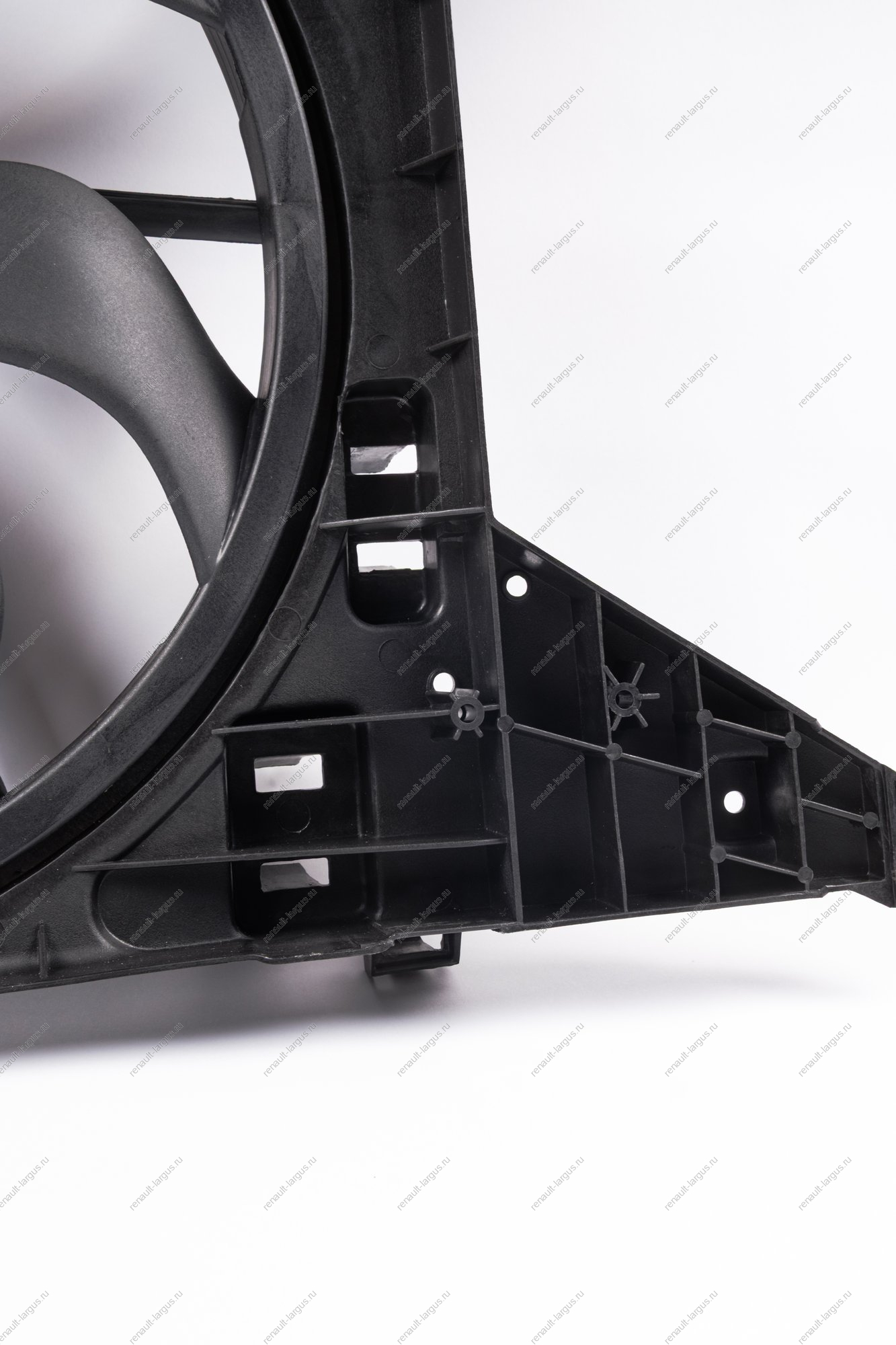 Вентилятор охлаждения к рад. с кондиц. 8200735039 после 2008 RENAULT Logan/Рено Логан LUZAR