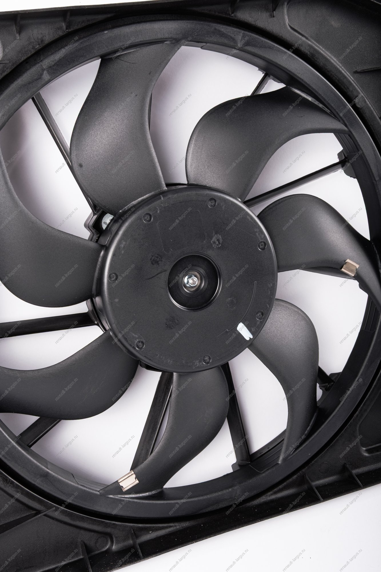 Вентилятор охлаждения к рад. с кондиц. RENAULT Logan после 2008 г. Renault