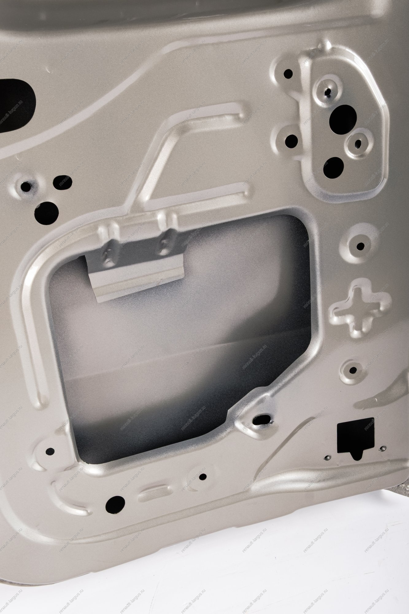 Дверь задка правая (глухая) LADA Largus/Лада Ларгус крашеная 242 Серый базальт (Серо-бежевый) GAMMA