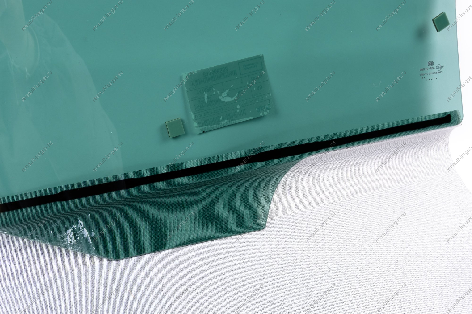 Стекло Lada Vesta SW/SW Cross опускное задней левой двери (глубокая тонировка) Overtinted (светопропускная способность 75%) Lada