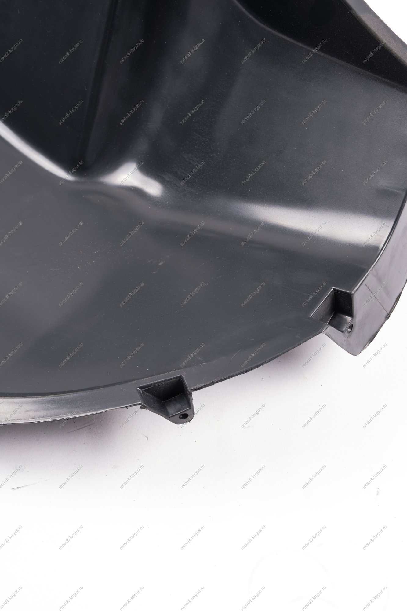 Подкрылок задний правый мал. RENAULT Duster Renault