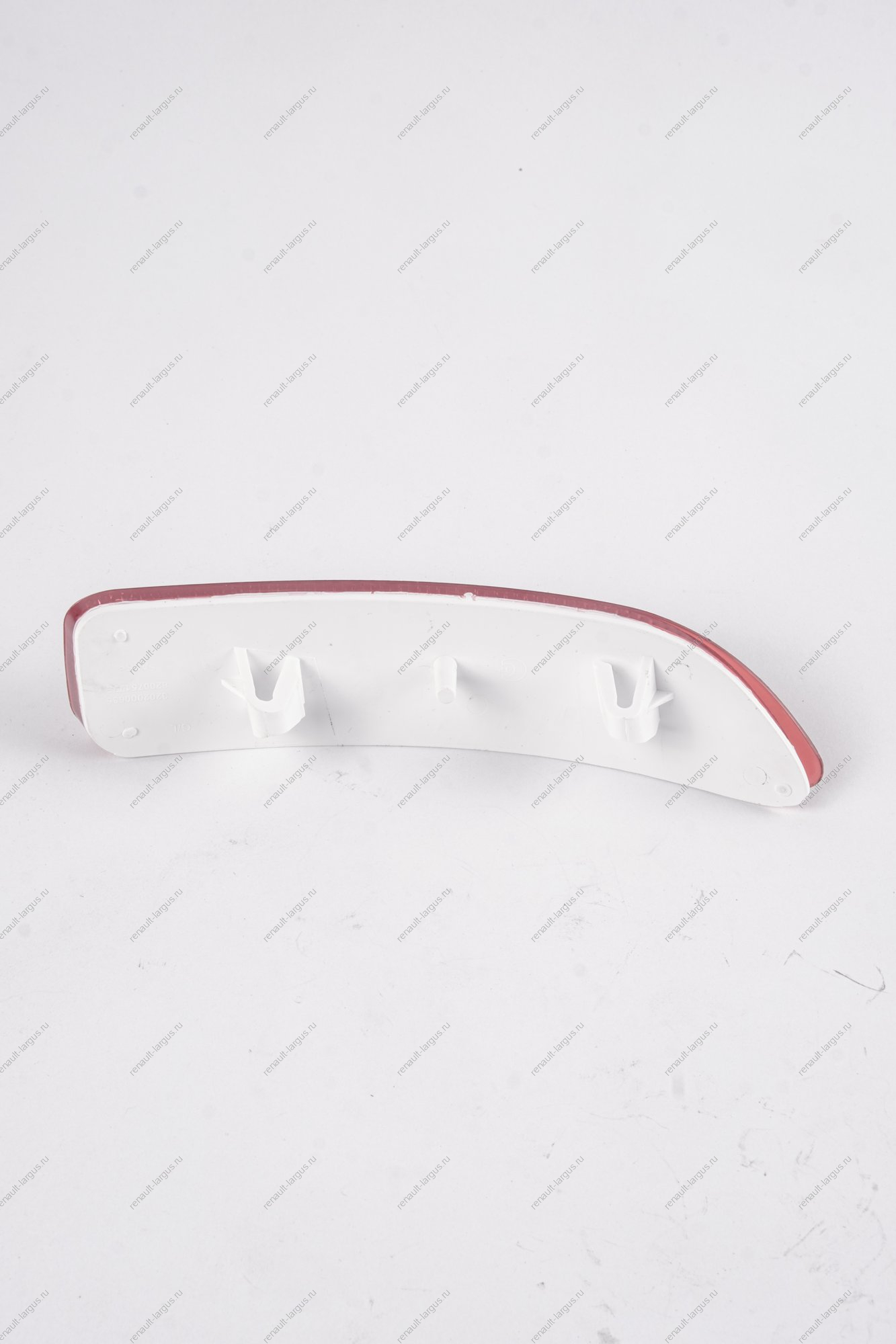 Катафот заднего бампера LADA Largus/Лада Ларгус левый (плас) Renault