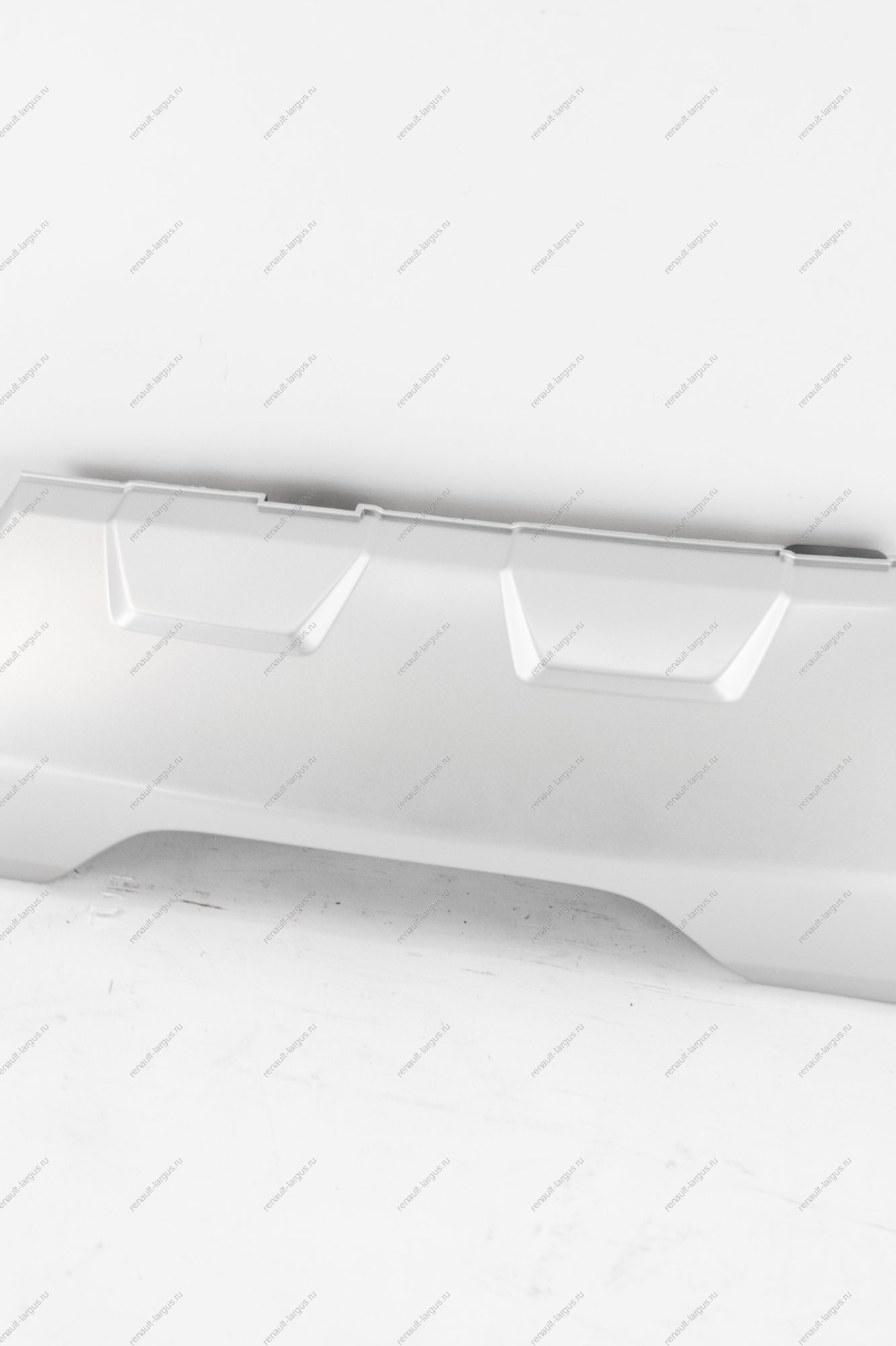 Накладка Lada Vesta SW Cross заднего бампера нижняя окрашенная в цвет серебристый Lada