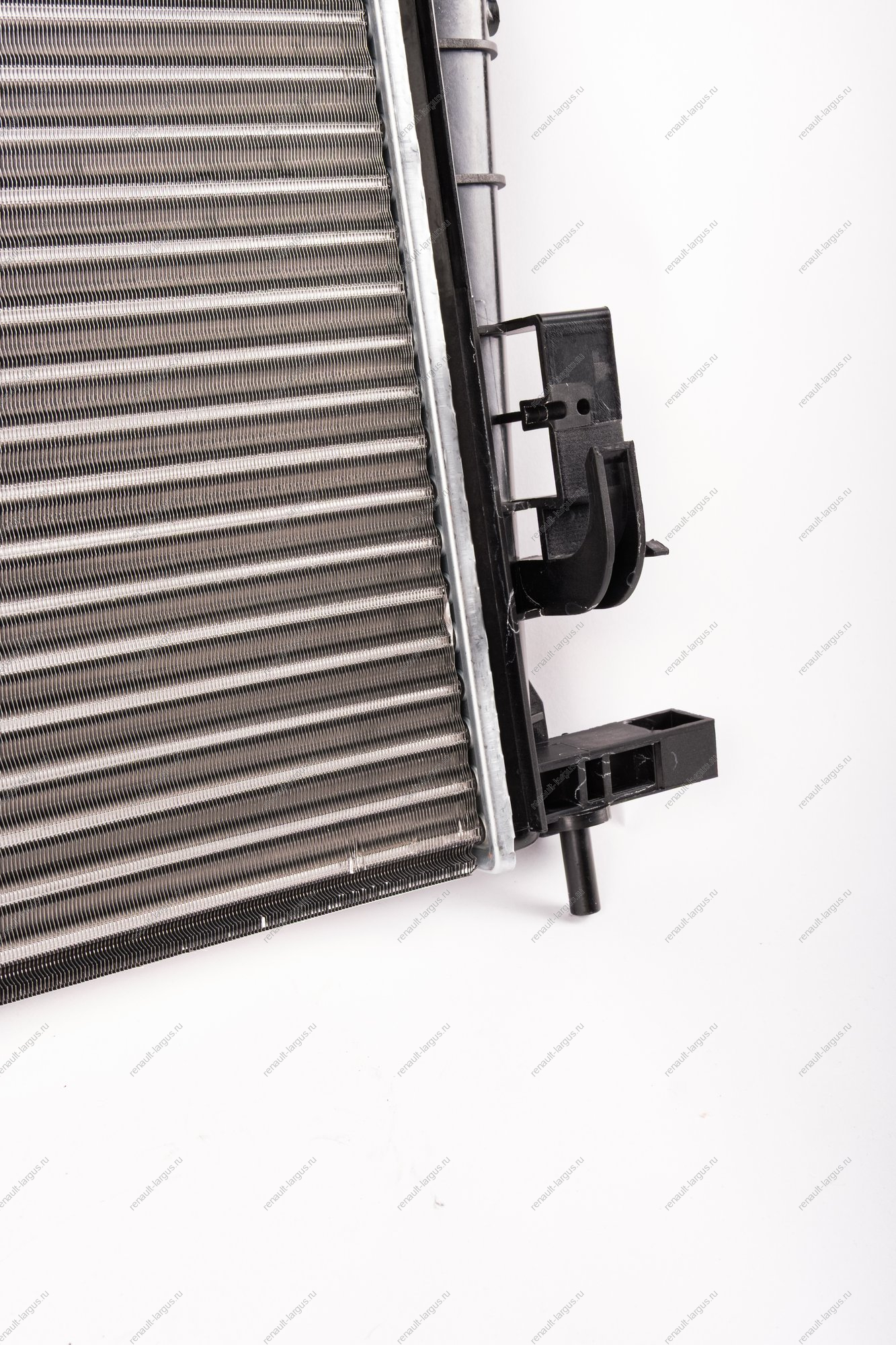 Радиатор охлаждения LADA XRAY/Vesta / Largus FL/RENAULT Logan 2014- (авто с кондиц) Lada