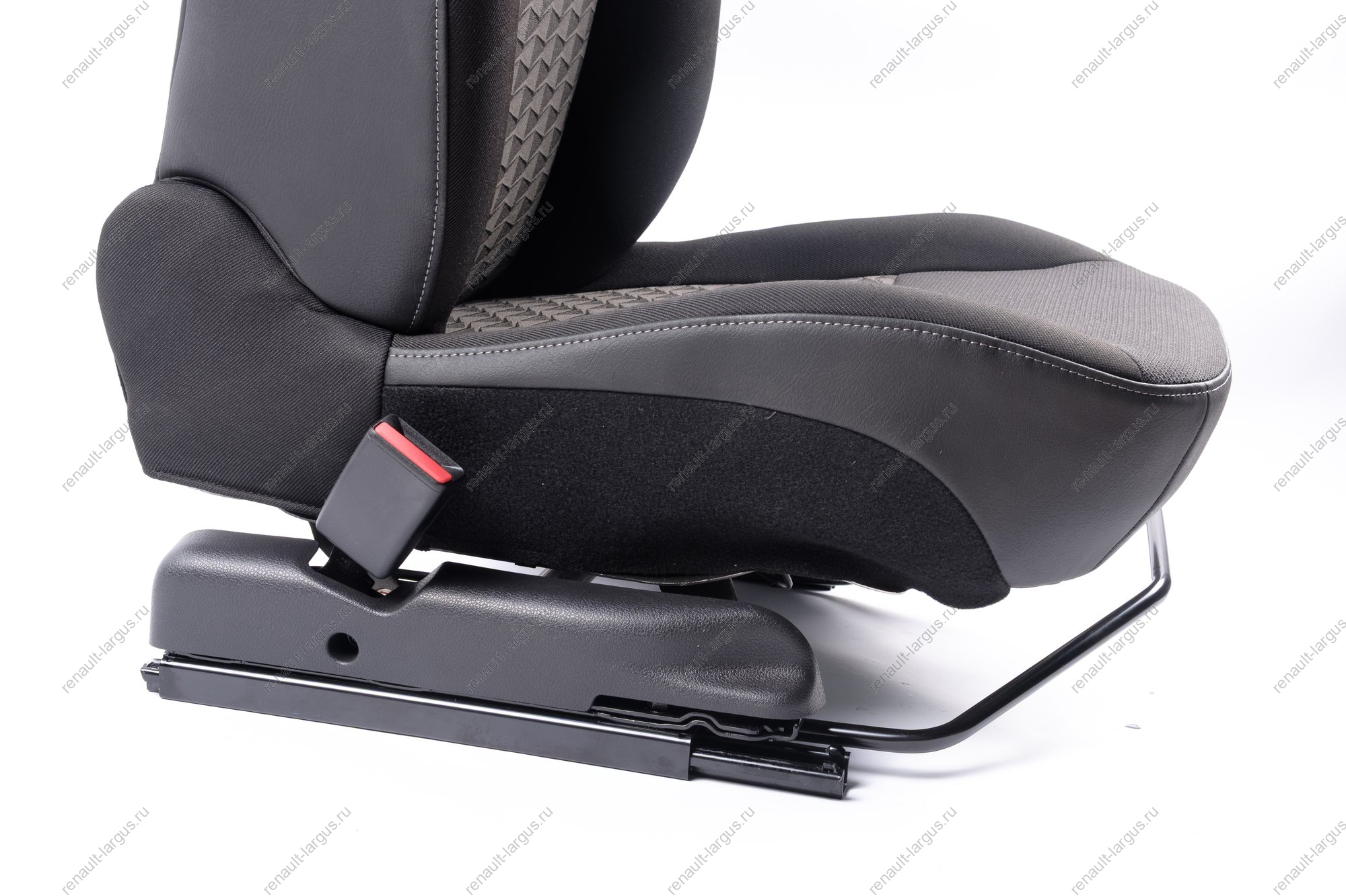 Сиденье LADA Largus FL 1-го ряда водительское+пассажирское ( с подогревом) к-т Lada