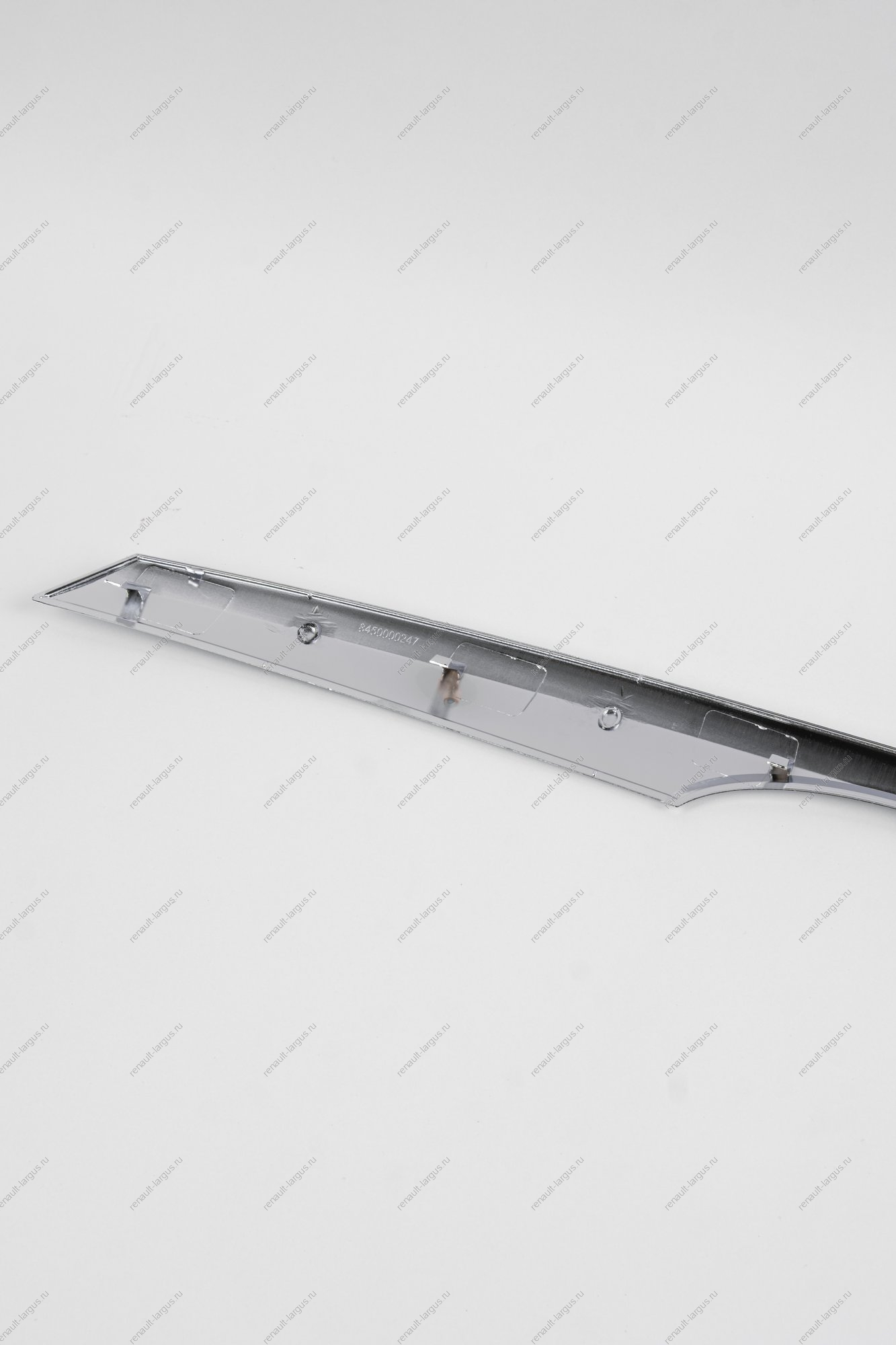 Молдинг решетки радиатора верхний (хром) LADA Largus Россия