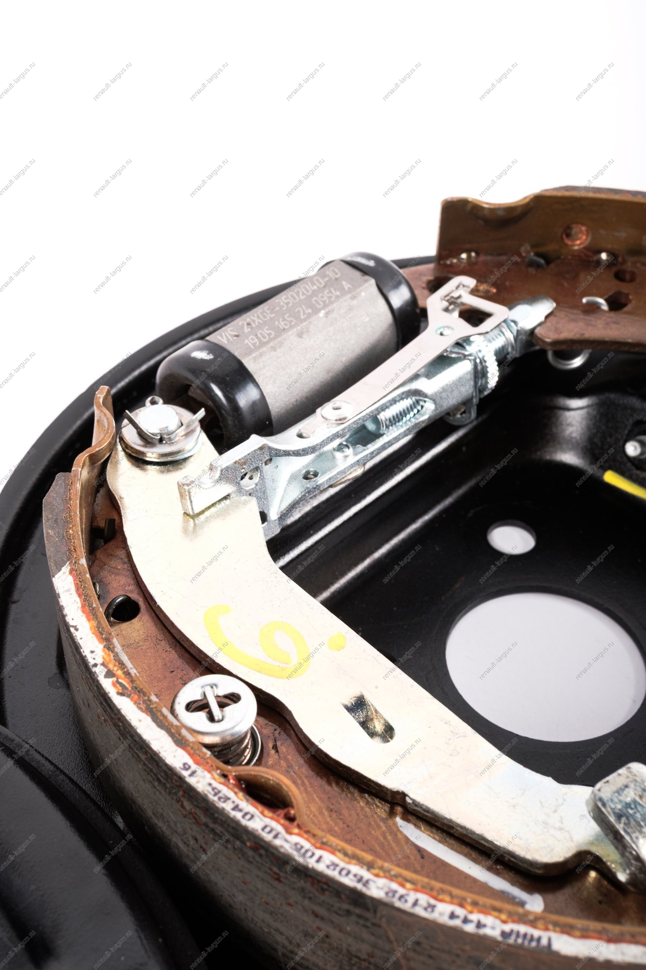 Комплект тормозов задних в сборе ( левый + правый ) LADA Largus Renault