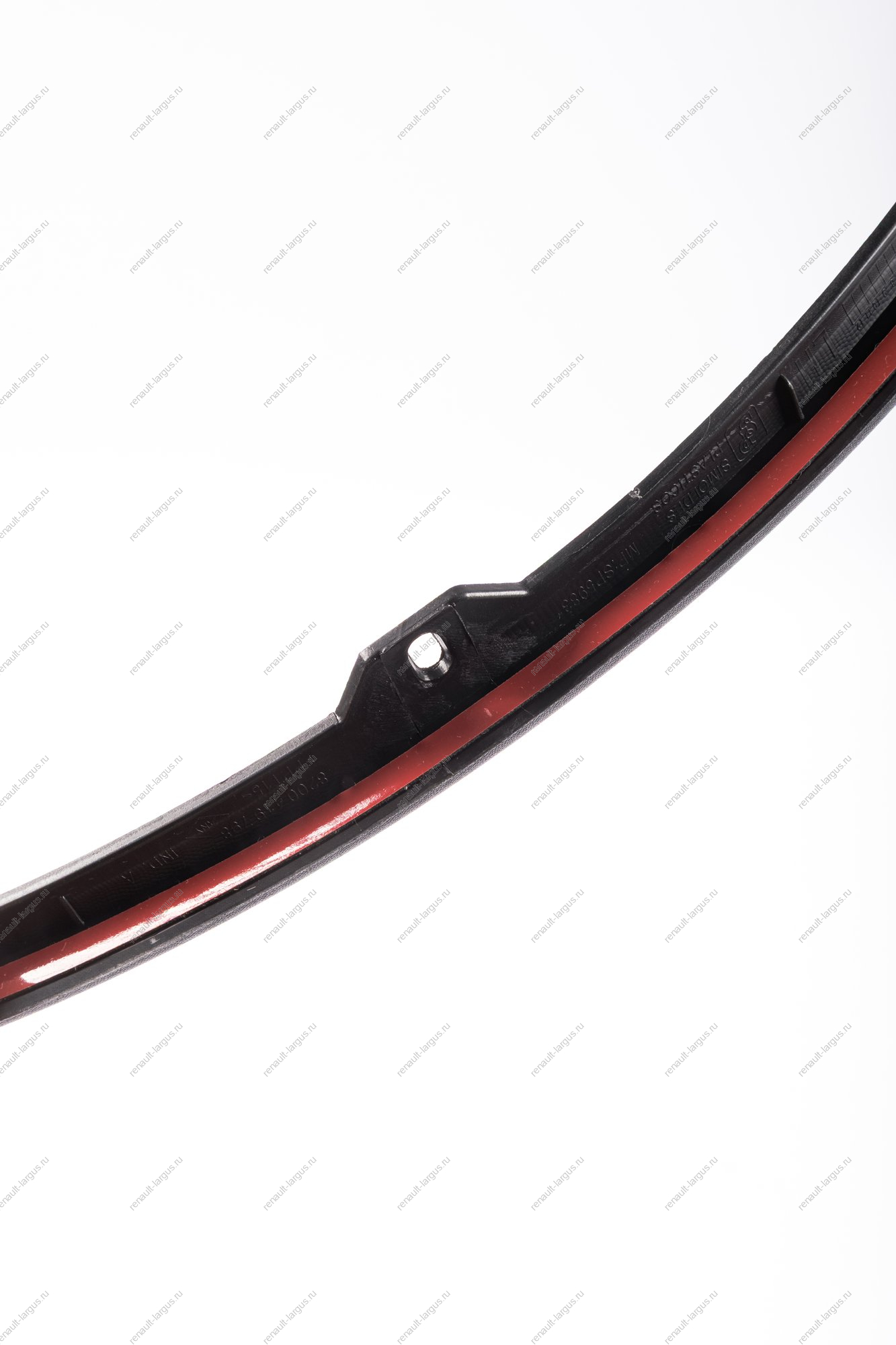 Молдинг переднего левого крыла LADA Largus/RENAULT Logan 04-13 под брызговик Renault