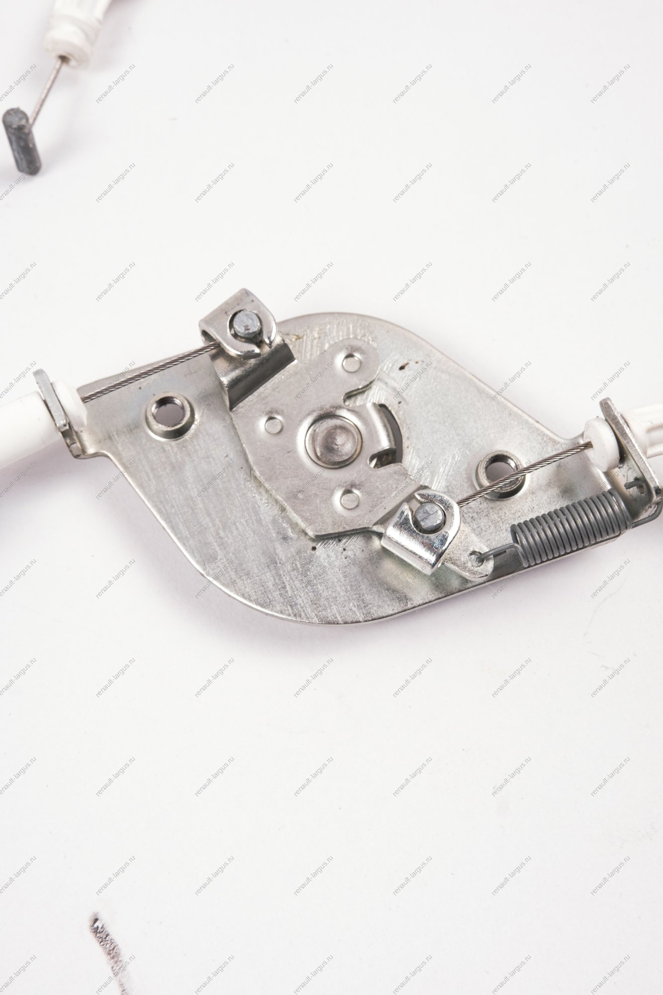 Привод LADA Largus окрывания левой+правой двери задка с тросиками к-т Lada