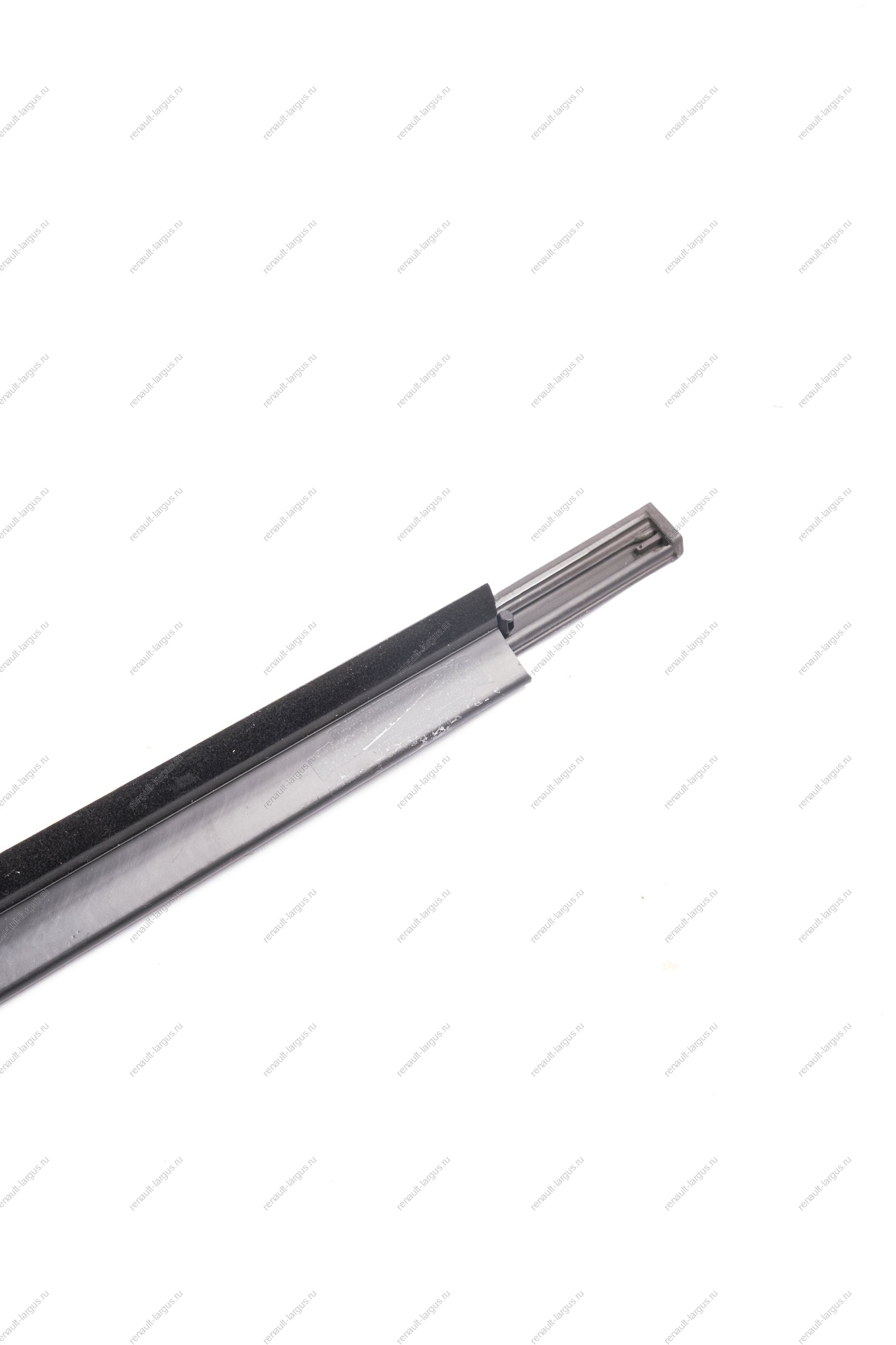 Уплотнитель LADA Vesta/Веста опускного стекла передней двери правый наружний 8450007720 Lada