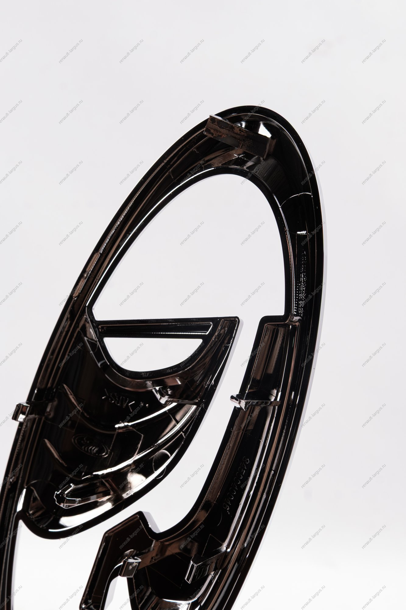 Заводской знак LADA Vesta FL/ Vesta SW Cross FL Lada