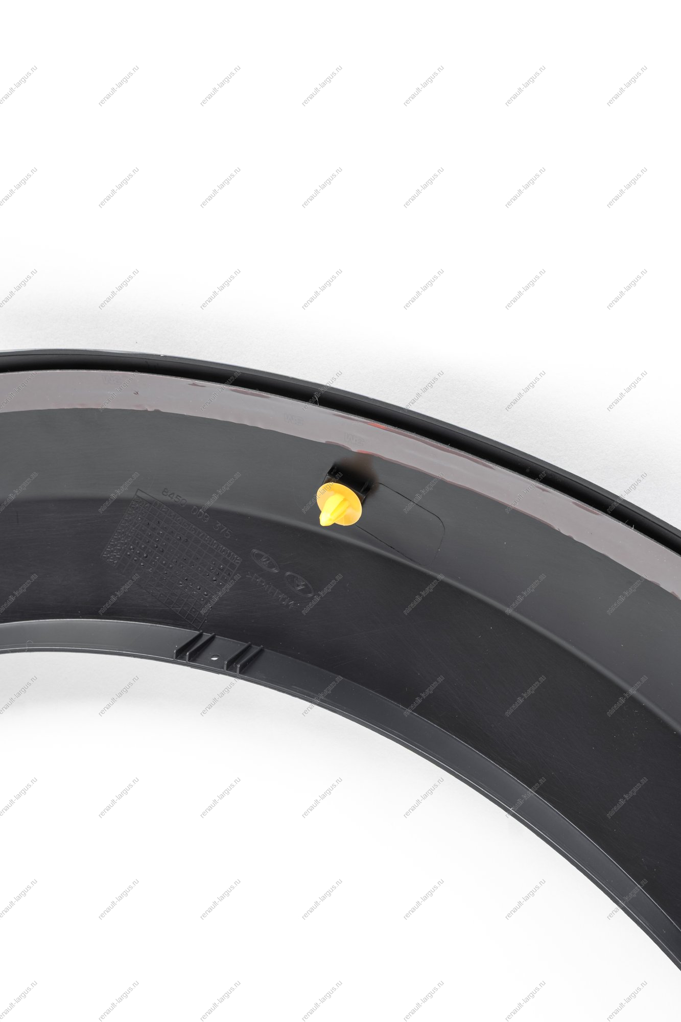 Облицовка переднего крыла левая ( с клипсами и клеющей лентой) Lada Largus Cross до 2021г Lada