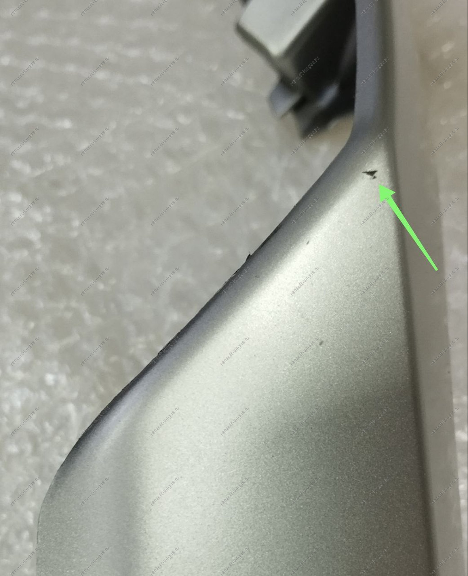 Накладка переднего бампера нижняя LADA Vesta SW Cross NG (серебристая) Lada