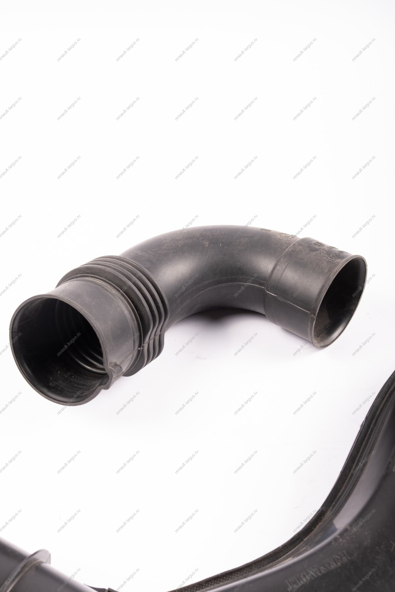 Патрубок воздушного фильтра (пластик) Lada XRAY Renault
