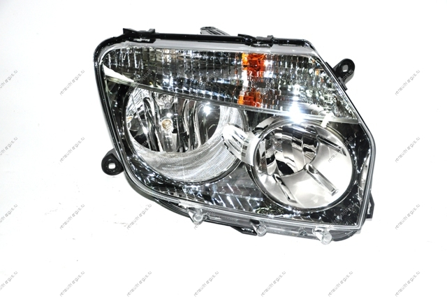 Фара RENAULT Duster правая 4X2 серебро под корректор ALRU. 676512.096 Румыния