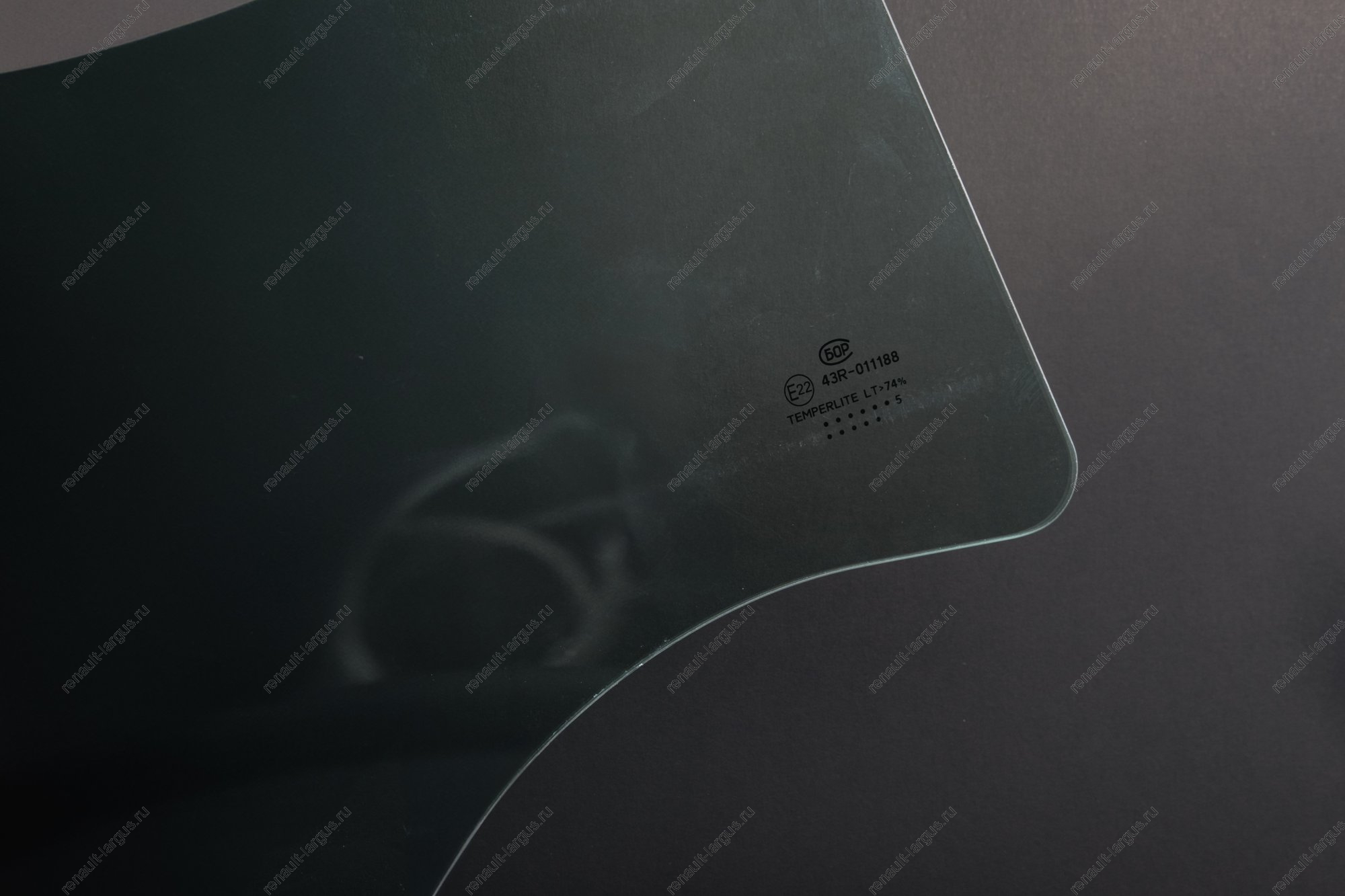 Стекло задней двери LADA Largus/Лада Ларгус правое 8200396076 Tinted (тонирован.) AGC Lada