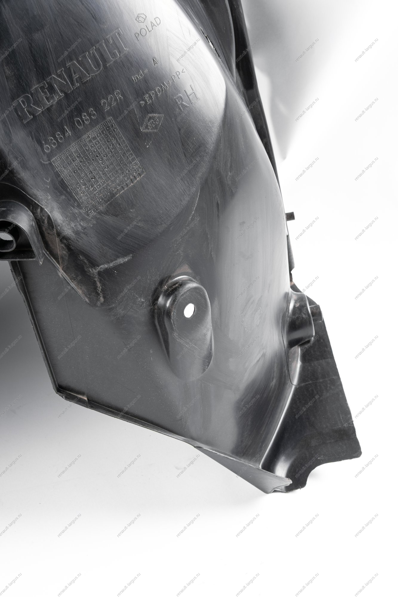 Подкрылок RENAULT Duster передний правый (,Полад,)