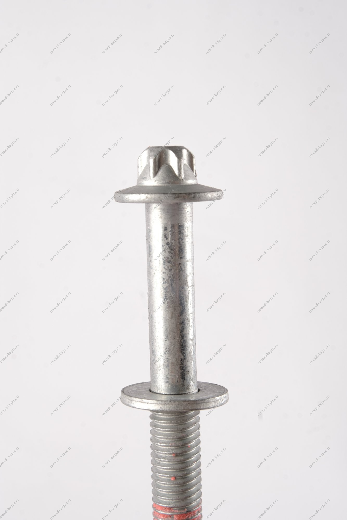 Болт крепления правой опоры подвески двигателя верхний М10* 85*1.5 Lada Vesta Lada