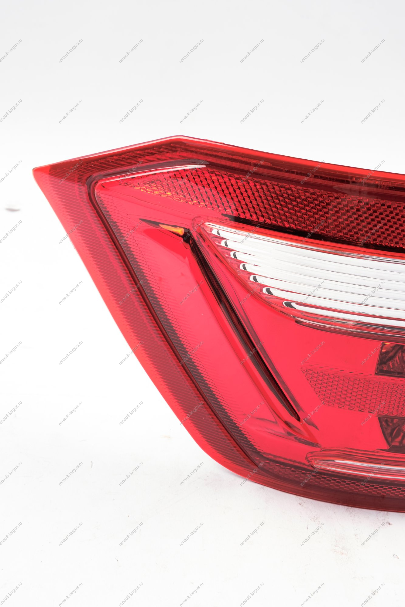 Фонарь LADA Vesta/SW/ SW Cross задний левый боковой Cartronic