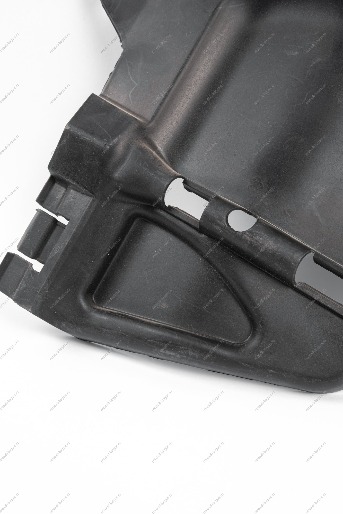 Щиток передней правой арки колеса боковой LADA Largus ( Полад) Lada