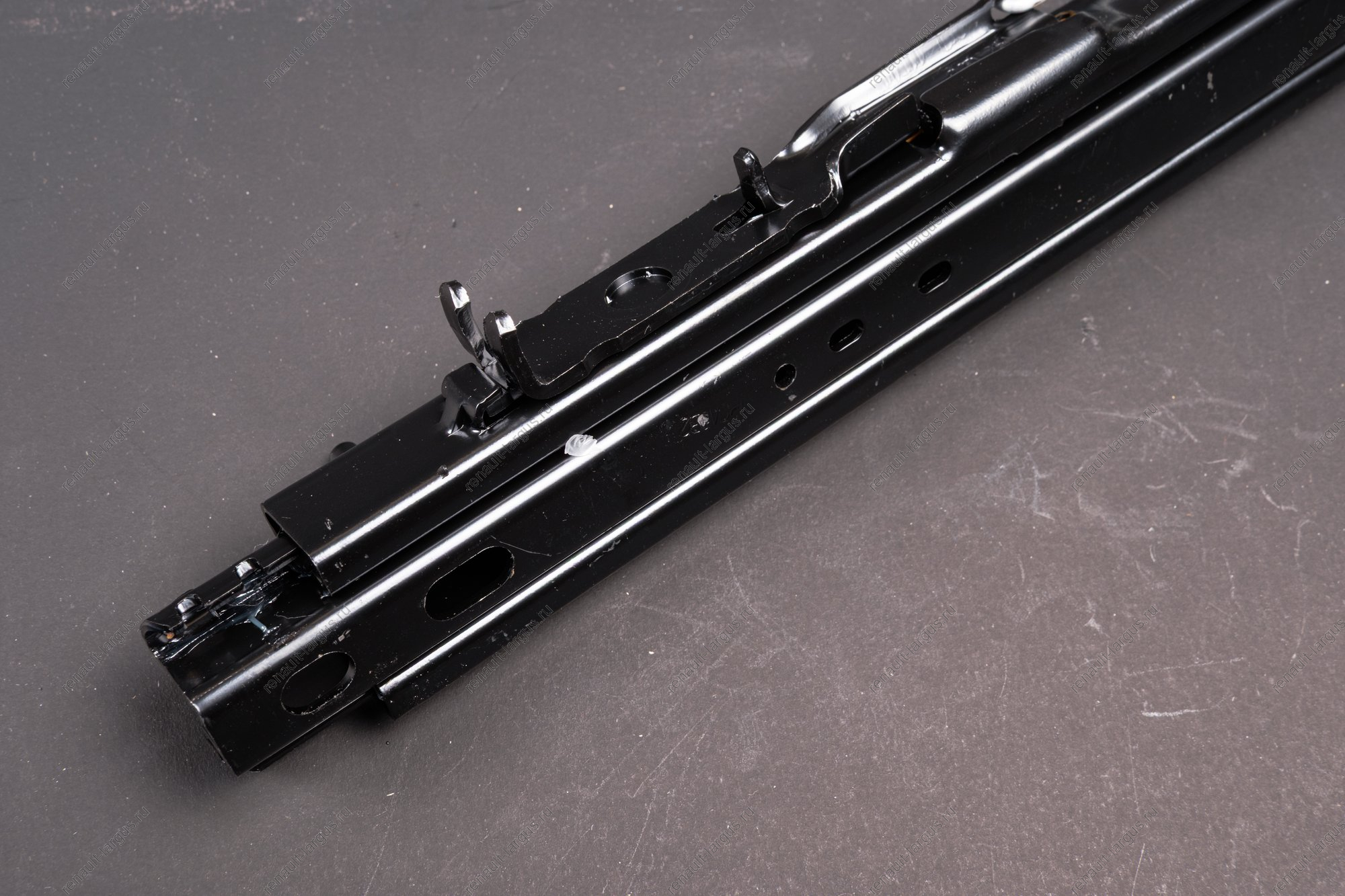 Салазки регулировки переднего сиденья LADA Largus Renault