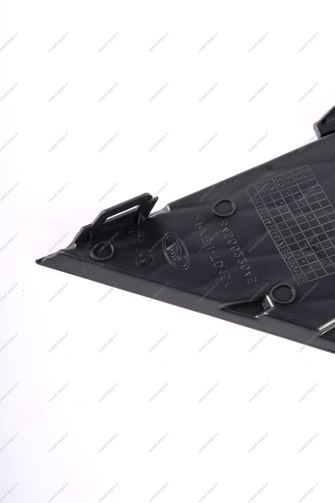 Заглушка передней противотуманной фары правая LADA Xray Cross Lada