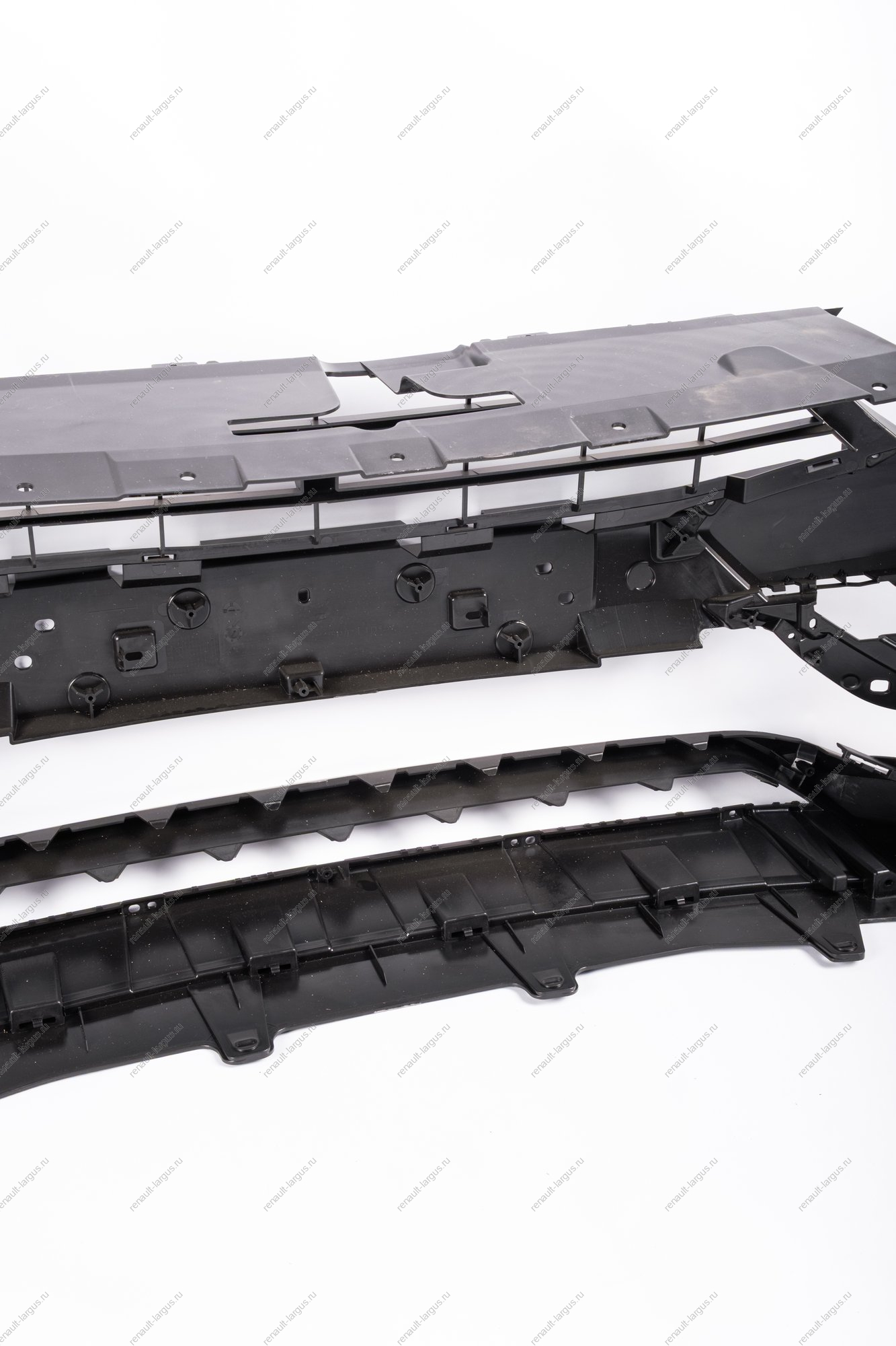 Бампер передний неокрашенный с отверстиями под датчики системы парковки (под покраску) LADA Vesta NG Lada