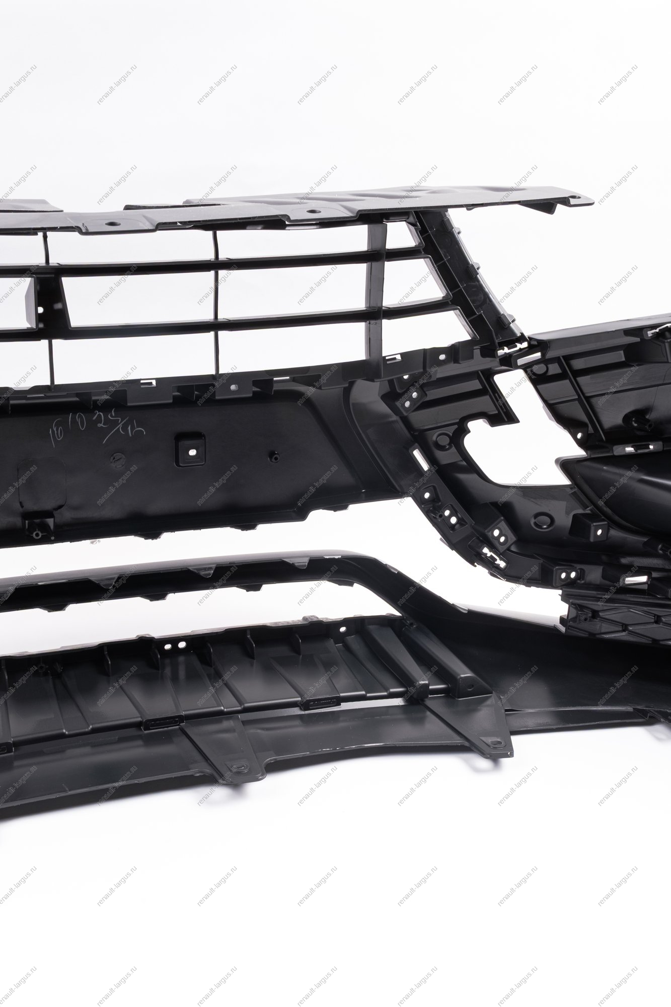 Бампер Lada Vesta SW Cross/Cross седан передний (шагрень) Lada