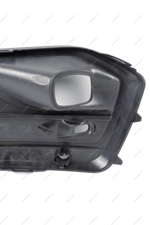 Облицовка ПТФ правая под парктроник LADA Vesta FL Lada