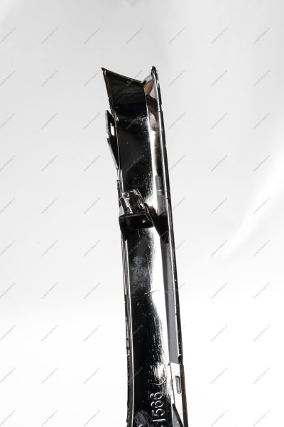 Молдинг LADA Vesta SW Cross FL переднего бампера нижний правый (хром Lada