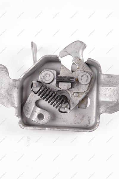 Замок капота LADA Largus/RENAULT Logan/Sandero 04-13 LD Lada