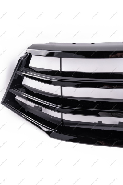 Решетка радиатора LADA Vesta SW Cross (накладка) глянцевая Lada