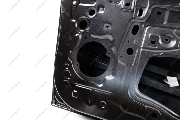 Дверь RENAULT Sandero/Logan передняя правая 2014- без отв. под молдинг ЦВЕТ 676 SEHUN