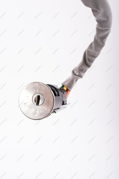 Замок LADA Largus зажигания с 5-ю личинками (фургон)(норма, стандарт) LD