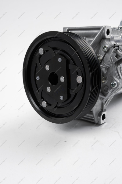 Компрессор Logan II кондиционера Renault