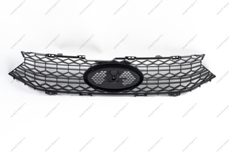 Решетка переднего бампера верхняя LADA Vesta FL Lada