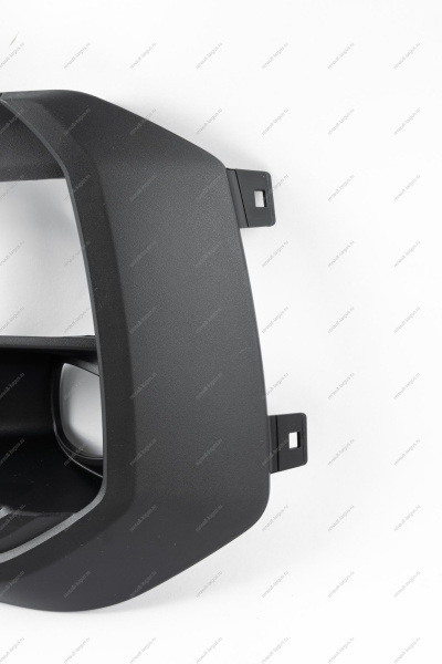 Облицовка ПТФ правая ( без отв под парктроник) LADA Vesta SW Cross FL Lada