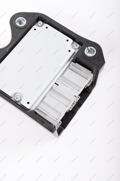 Блок управления Lada Vesta системы надувных подушек безопасности (ТАКАТА Шанхай) Lada