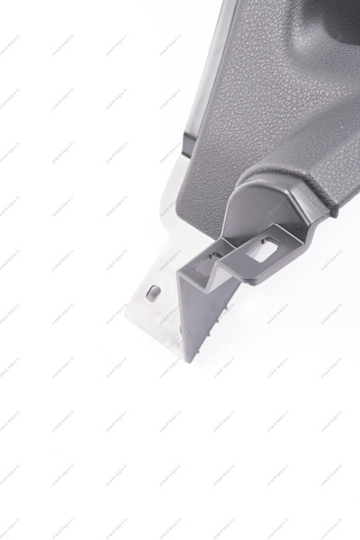 Облицовка порога пола задняя левая LADA Vesta/Веста (внутр.) 8450007255 Lada