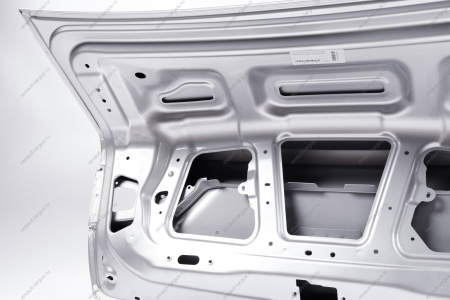 Крышка багажника в цвет 691 Платина (Серебристый) LADA Vesta NG (седан) Lada