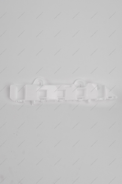 Кронштейн крепления переднего бампера правый ( необходимы заклепки 2шт 7703072424/7705096011) LADA Largus (FL) NEW Lada