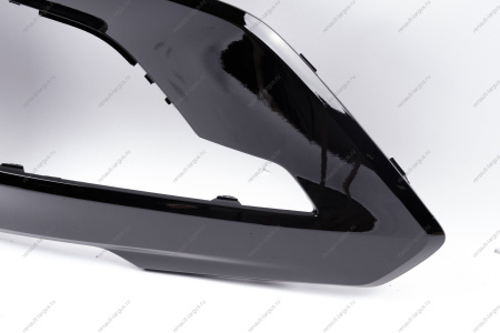 Накладка переднего бампера левая без отвер. под датчик слепой зоны в цвет 672 Пантера (черный) LADA Vesta SW Cross NG Lada