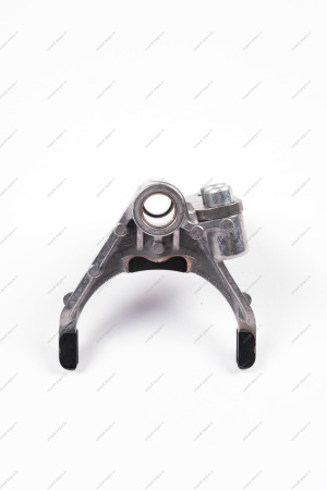 Вилка переключения 3-4 ой передачи LADA Vesta КПП BVI5 Lada