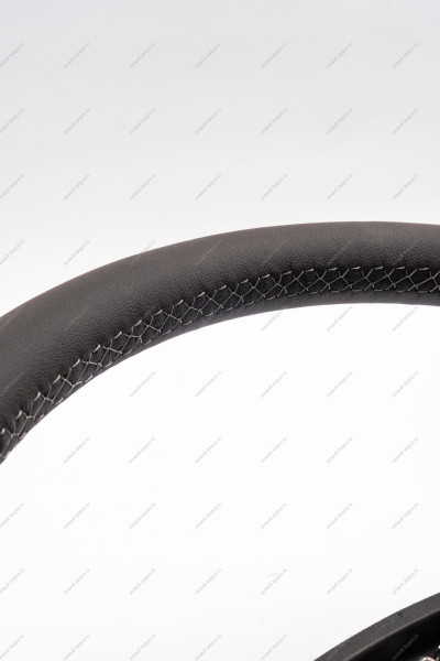 Колесо рулевое с блоками управления аудио-системой, круиз-контролем и обогревом Lada Vesta NG Lada