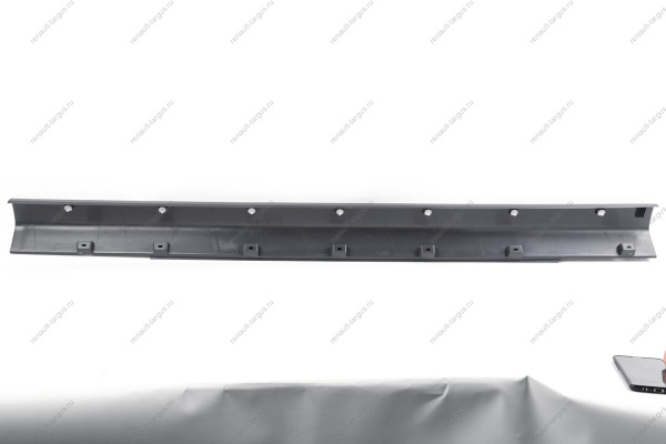 Облицовка порога левая ( с клипсами) 8450091453 LARGUS Cross Lada